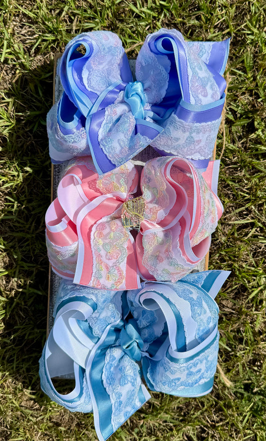 Bow Lace Frilly Satin Bows
